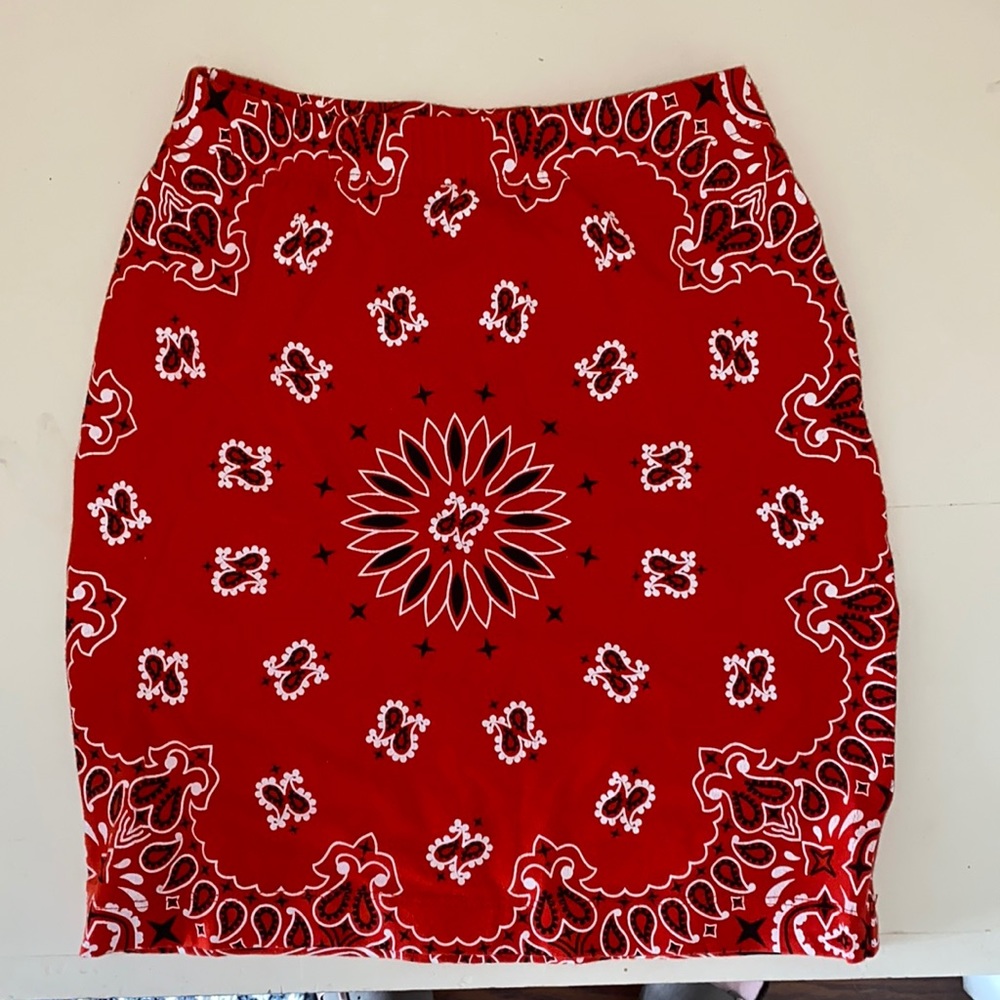 Forever 21 Red Patterned Pencil Skirt